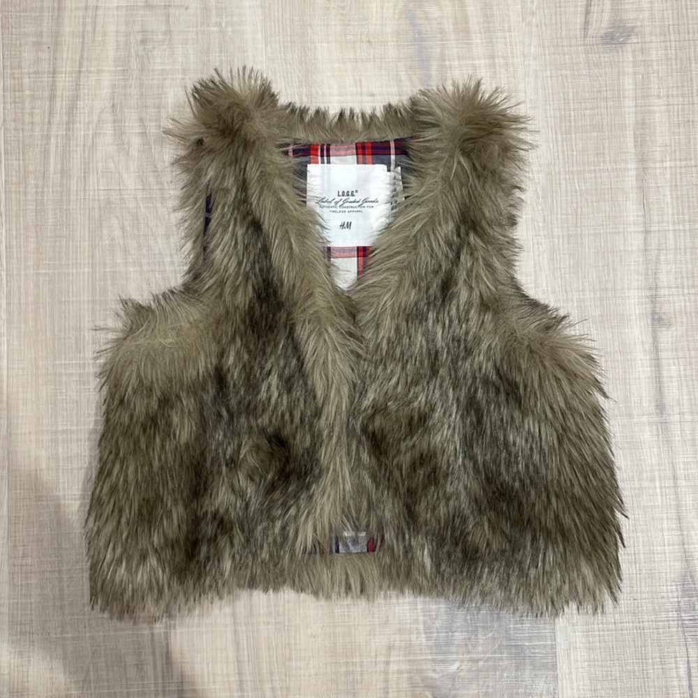 H&M Faux Fur Vest 4-5yrs